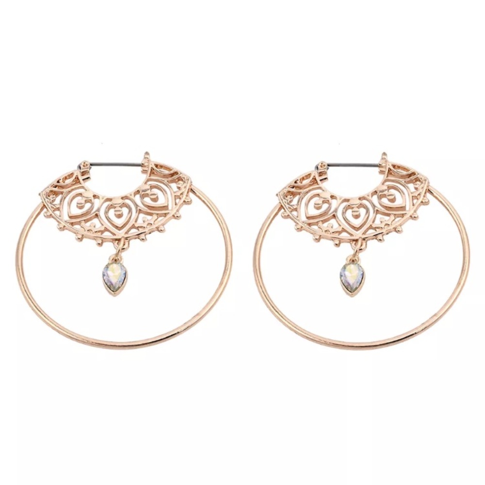 NWT Vintage Style Earrings with Tear Drop